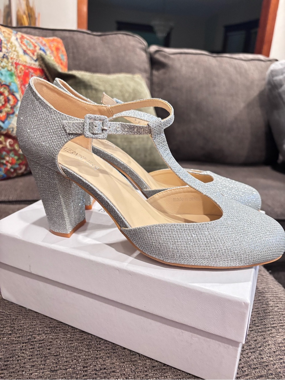 Women's Silver T-Strap Chunky Heel Dress Pumps